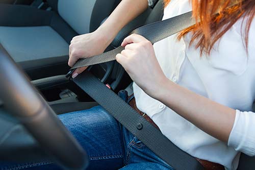 5 Reasons Why Wearing a Seat Belt is Important While Driving